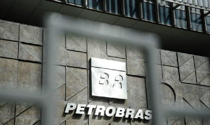 54% da população é contra a privatização da Petrobras, aponta pesquisa