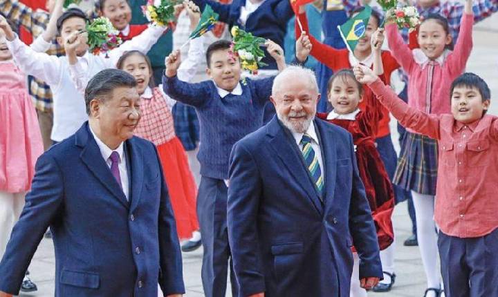 Ao vivo: Lula e Xi Jinping assinam acordos bilaterais