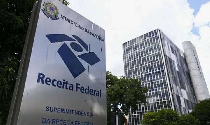 Arrecadação atinge R$ 202,6 bilhões em julho e renova recorde