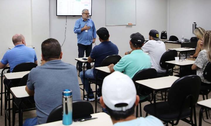 Atenção condutores de SH: Curso de reciclagem para motoristas terá mais horas de aula no Paraná a partir de abril