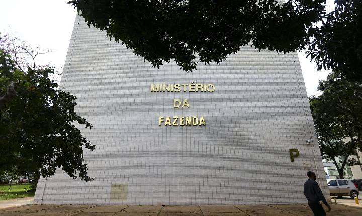 Atenção: falsos sites para pagamento de IPVA fazem vítimas no Paraná, aponta secretaria