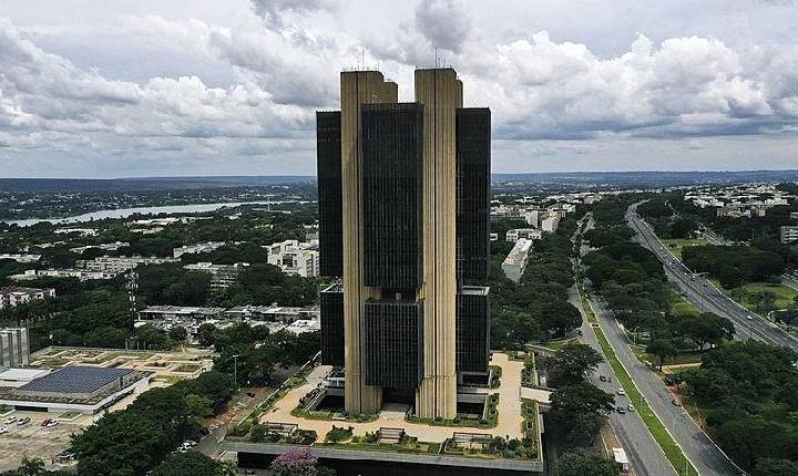 Bancos revisam expectativas e preveem novo corte de 0,5 ponto da Selic na próxima reunião do Copom