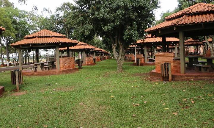 Calor predomina no Carnaval 2026 em Santa Helena apesar de chuvas intensas na sexta e no sábado