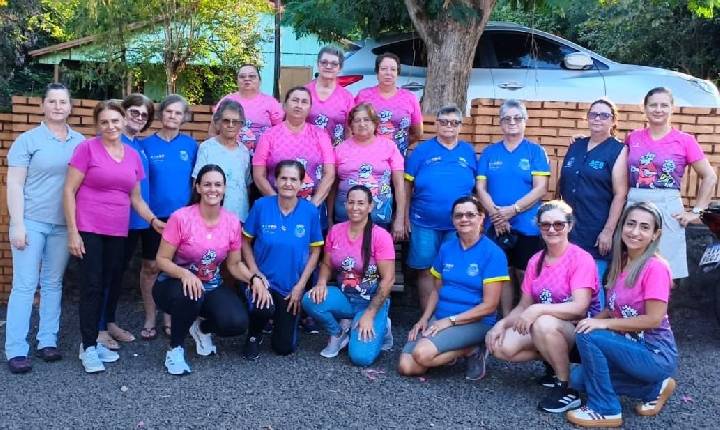 Caminhada para idosos é retomada em São Clemente