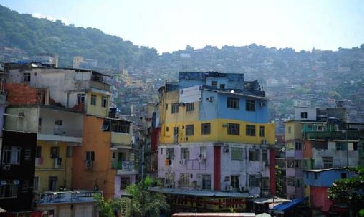 Cerca de 114 mil domicílios no Paraná estão em situação de favela