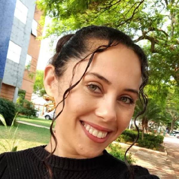 Cintia Arruda