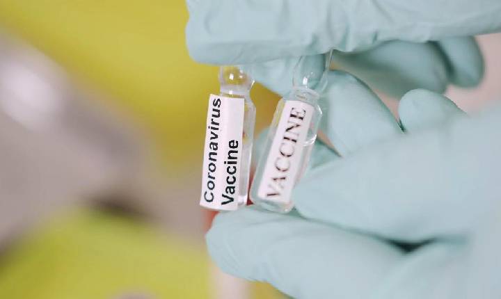 Com 12 casos ativos de coronavírus, Vigilância em Saúde reforça importância da vacinação