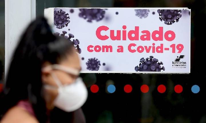 Com melhora dos indicadores, Paraná suspende toque de recolher