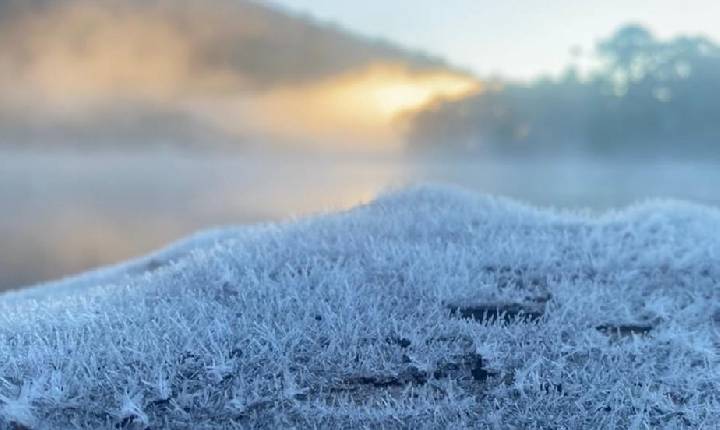 Com temperaturas negativas, Santa Helena registra geada nesta sexta-feira