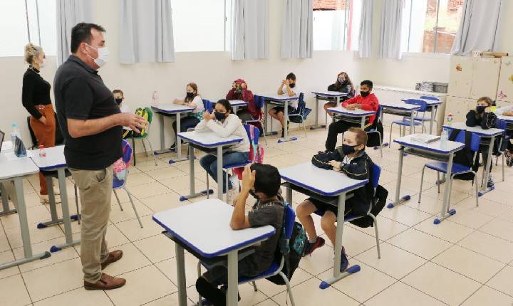 Conselho Tutelar vai às escolas para orientar as crianças sobre o Maio Laranja