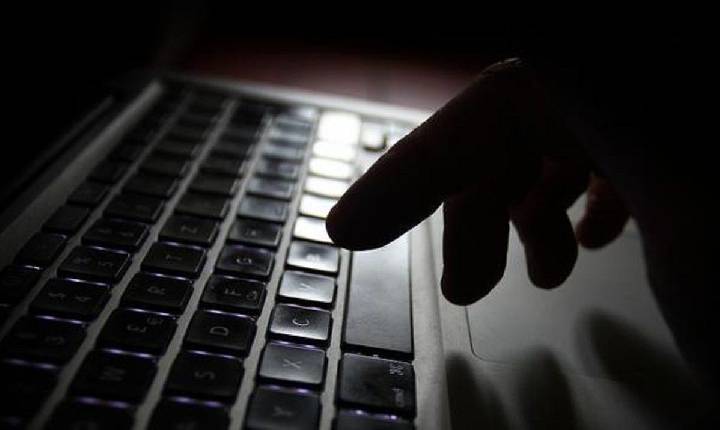 Corregedor do TSE ordena que redes bloqueiem verba de canais bolsonaristas