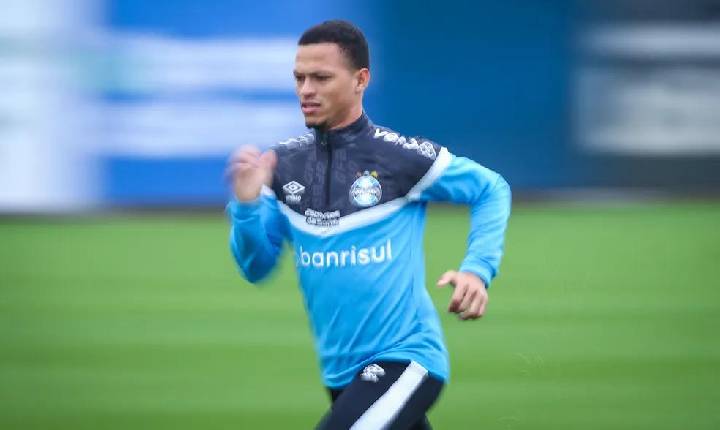 Darlan tem negociação com clube turco e deve deixar o Grêmio na janela