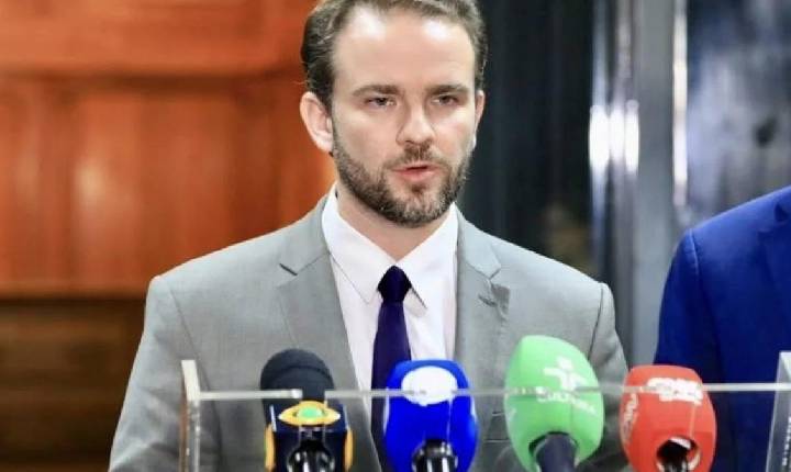 Decreto permite que MEI use declaração anual como documento fiscal...  Leia mais no texto original: (https://www.poder36