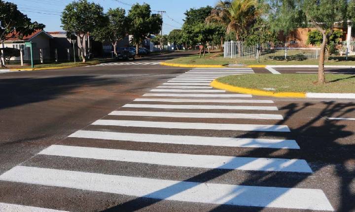 Departamento de Trânsito inicia implantação de sinalização horizontal na cidade