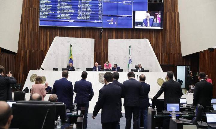 Deputados aprovam aumento do ICMS