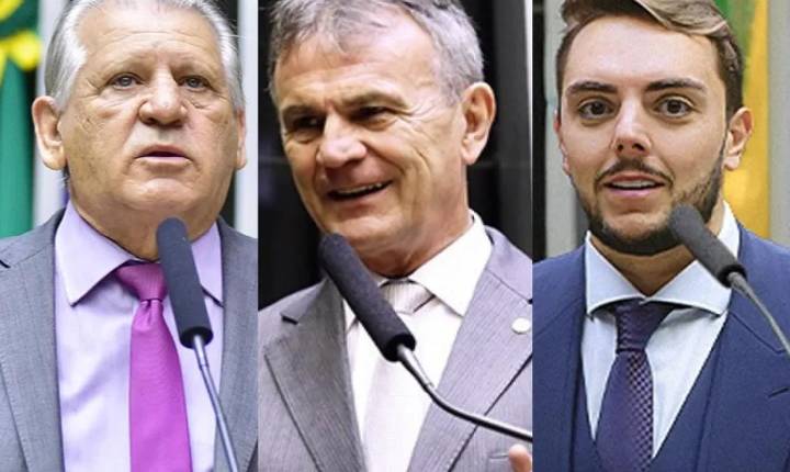 Deputados do Paraná votam a favor da redução maioridade penal