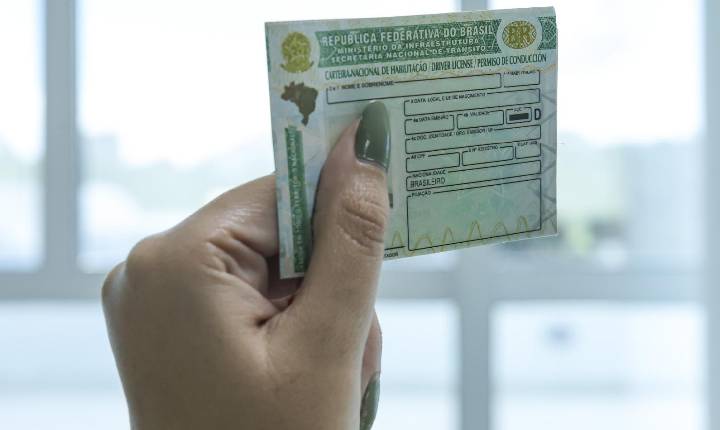 Detran-PR divulga lista dos 4 mil selecionados no primeiro edital da CNH Social