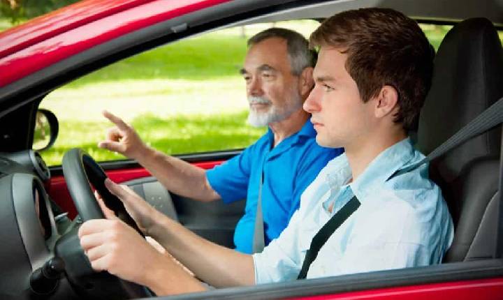 Dicas para dar aulas de direção com o próprio carro