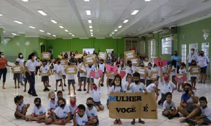 Em comemoração ao Dia da Mulher, CRAS promove encontro intergrupos em Santa Helena