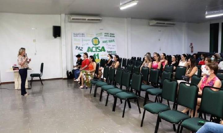 Empreendedorismo feminino reúne mulheres de Santa Helena