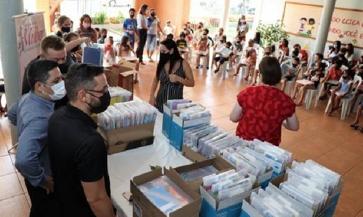 Entidades parceiras de Santa Helena entregam materiais do Projeto Volta às Aulas