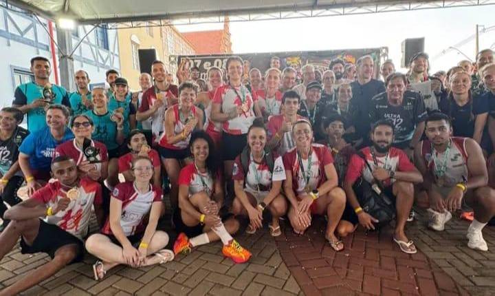 Equipe Chasques de Santa Helena conquista título na tradicional Corrida 12 Horas em Marechal Cândido Rondon