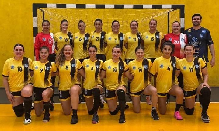 Equipe feminina de Santa Helena estreia no Paranaense de Handebol Série Ouro em Pato Branco