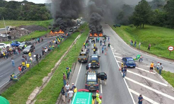 Fim do bloqueio de estradas no Paraná: 66 multados, 1 preso, 38 lideranças e 189 B.O.