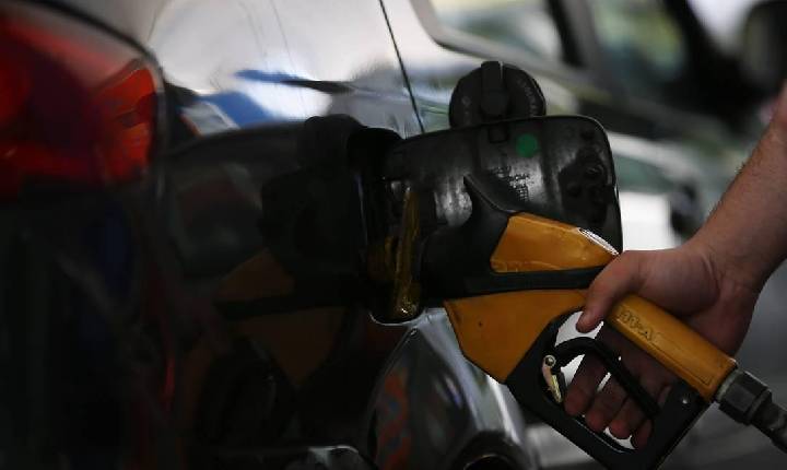 Governo permitirá que postos vendam combustível de qualquer bandeira e comprem etanol diretamente das usinas