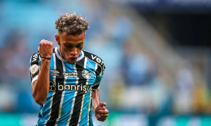 Grêmio monitora sondagens do mercado europeu por Bitello e estipula preço mínimo
