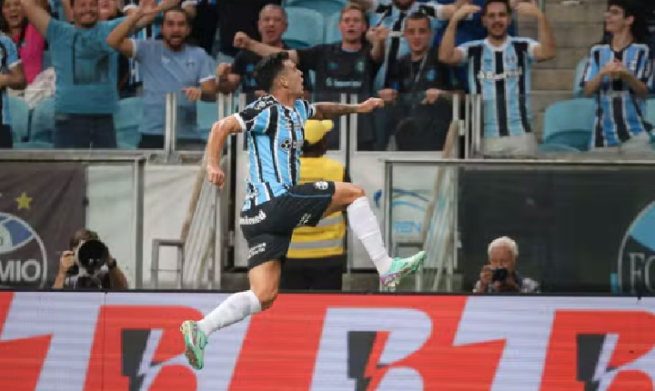 Grêmio vence a segunda seguida; Inter perde para o Athletico