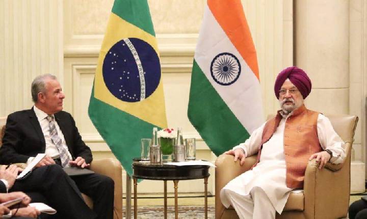 Índia deve intensificar importação de petróleo do Brasil, diz ministro indiano