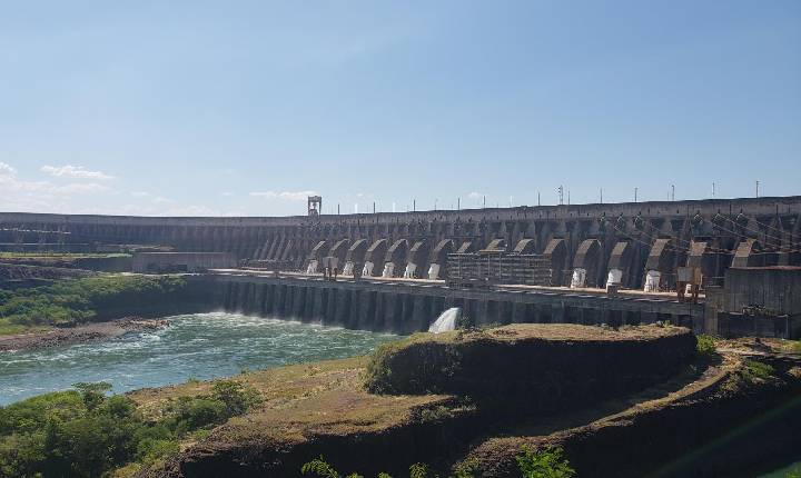 Itaipu Binacional quita dívida da construção de usina hidrelétrica
