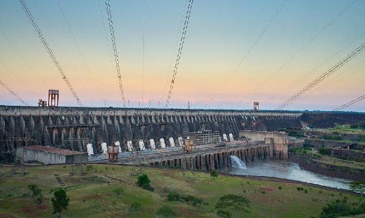 Itaipu completa 39 anos de geração com mais de 2,9 bilhões de MHh acumulados