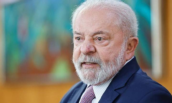 Lula assina decretos que atualizam marco legal do saneamento