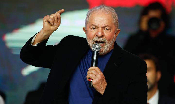 Lula critica venda da Eletrobras e fala em comitê de cultura