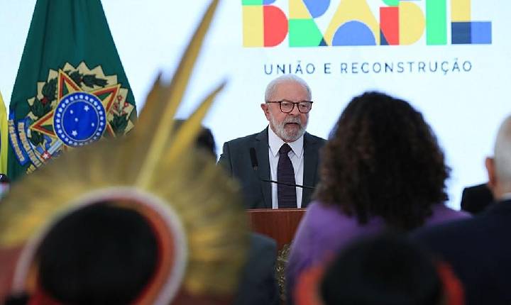 Lula se compromete com governistas a vetar tese do marco temporal, aprovada pelo Senado