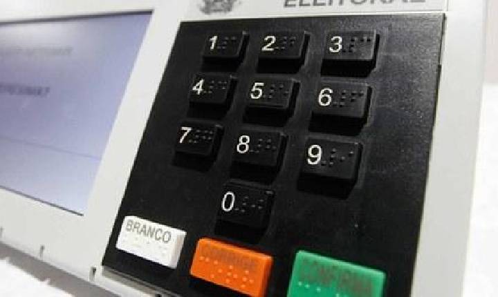 Maioria dos candidatos no Paraná são homens, brancos e casados