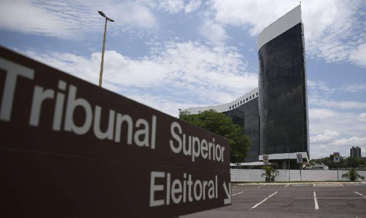 Mais de 20 mil pré-candidatos aguardam julgamento da Justiça Eleitoral