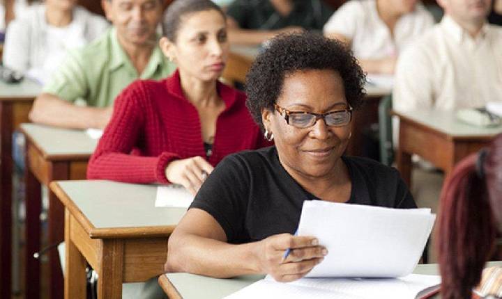 Matrículas para 2º semestre da EJA terminam nesta terça-feira