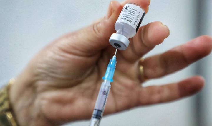 Ministério da Saúde encaminha 158 mil vacinas contra a Covid-19 ao Paraná nesta quinta