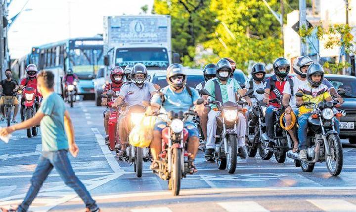 Número de motociclistas cresce mais de 50% em 10 anos, aponta associação