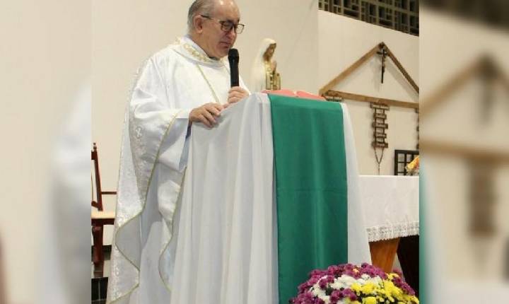 Padre de Santa Helena falece por complicações da covid-19 após duas semanas em UTI