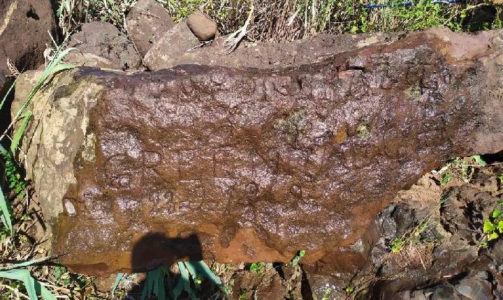 Pesquisadores investigam inscrição em pedra com data da Guerra do Paraguai