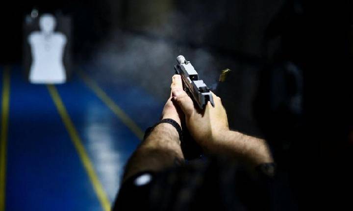 PF alertou Congresso dos riscos da política pró-armas de Bolsonaro, mostram documentos