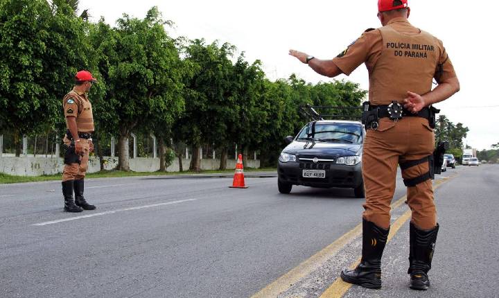 Polícia Rodoviária de Santa Helena apreende R$25 mil em mercadorias