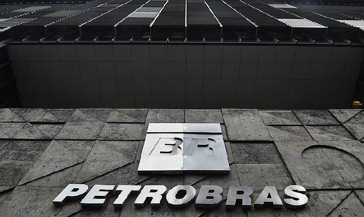 Política de desmonte da Petrobras segue sem desvios