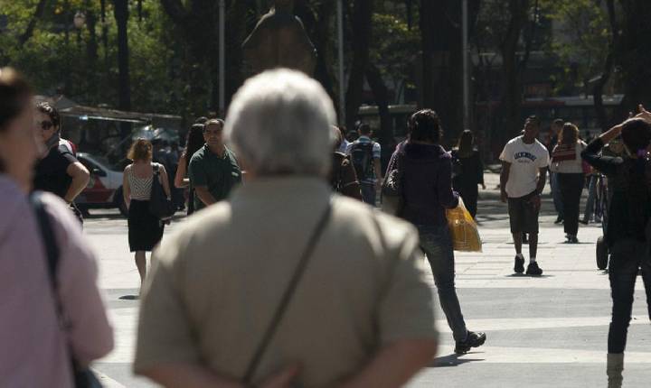 População do Paraná cresce, mas número de pessoas com menos de 30 anos encolhe