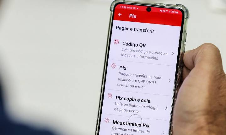 Procon-PR alerta para novo golpe envolvendo o uso do Pix