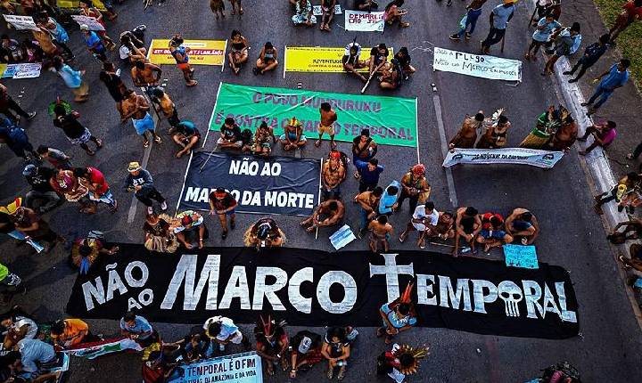 Protestos de indígenas se espalham pelo país em dia de análise do marco temporal pelo STF